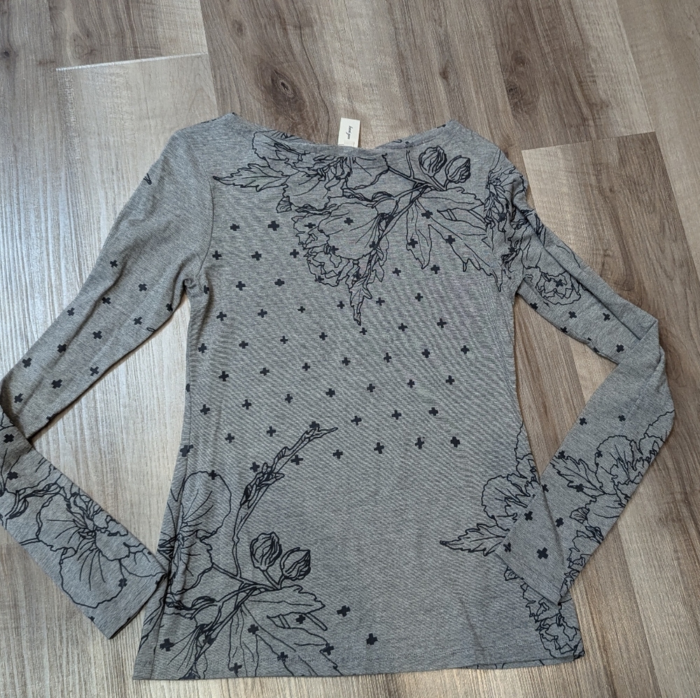 Smoking Lily Longsleeve